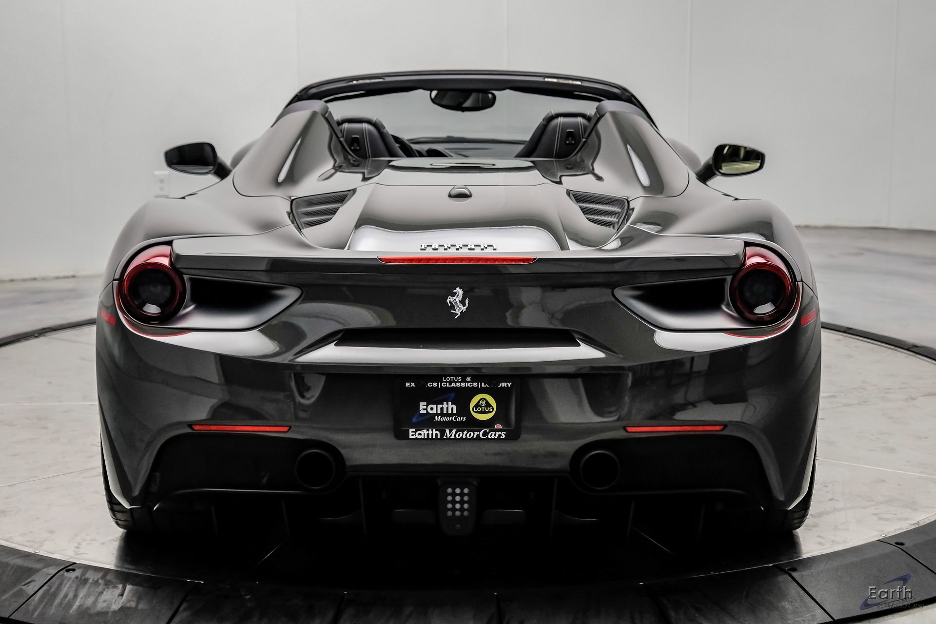 Used 2018 Ferrari 488 Spider RWD image 16