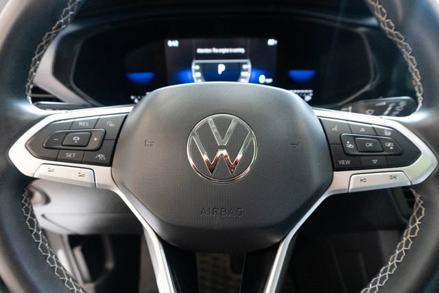 Used 2023 Volkswagen Taos SE w/ Panoramic Sunroof Package FWD image 20