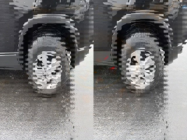 Used 2022 Chevrolet Trax LS w/ Tint and Cruise Package image 15