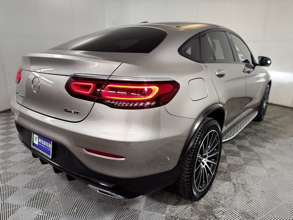 Used 2023 Mercedes-Benz GLC 300 4MATIC Coupe image 5