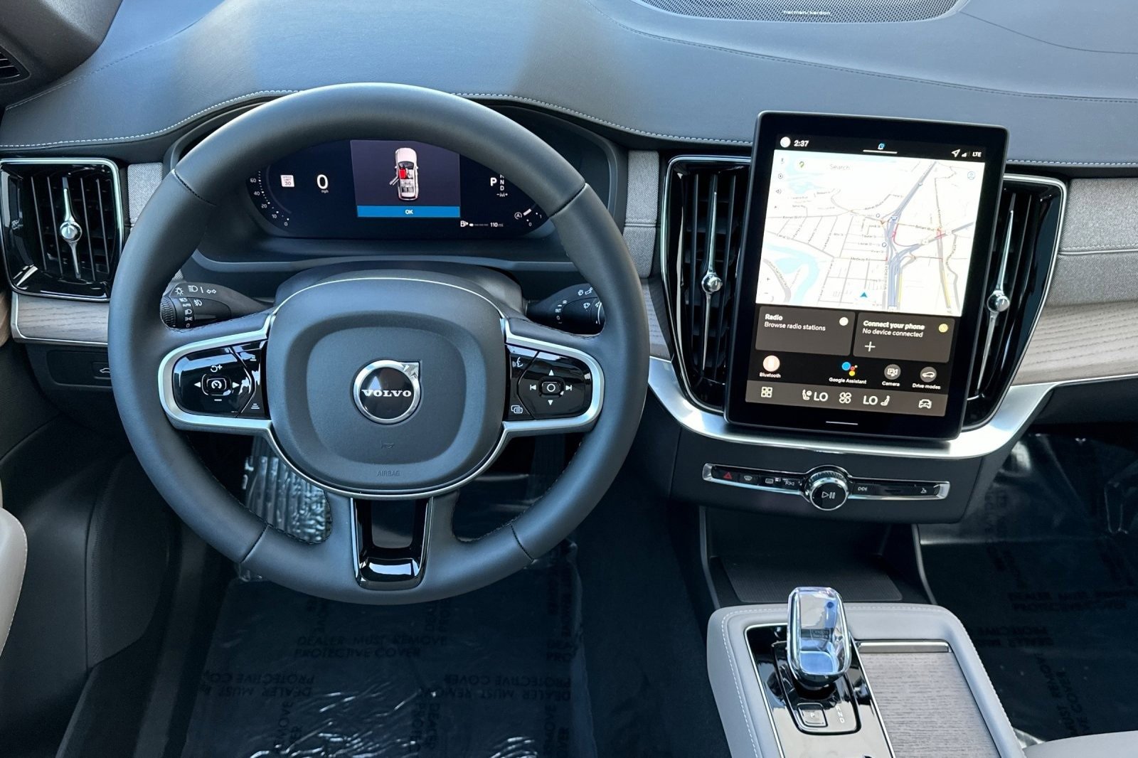 New 2026 Volvo XC90 B5 Plus image 16