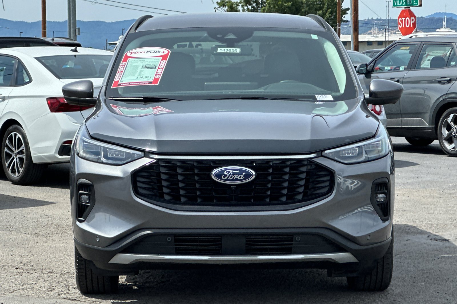 Used 2024 Ford Escape Platinum AWD/4WD image 9