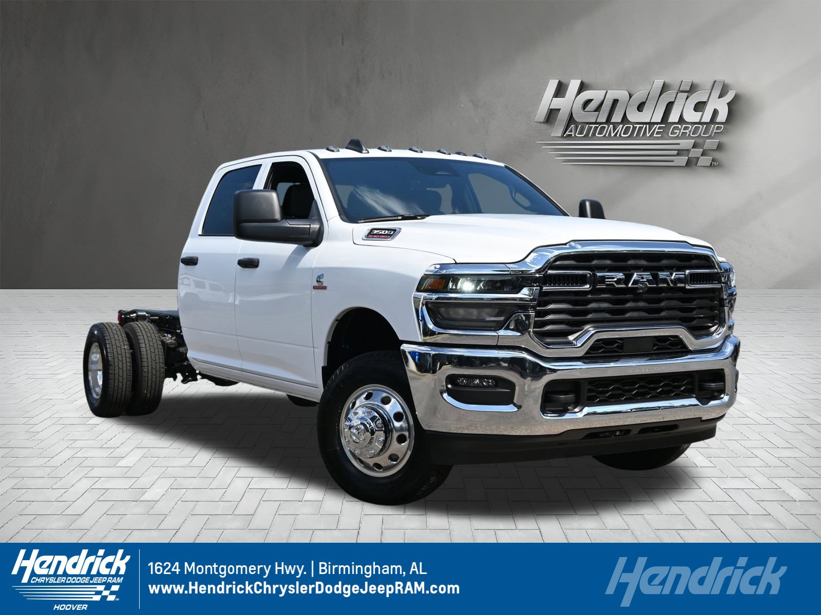 New 2025 RAM 3500 Tradesman w/ Chrome Appearance Group