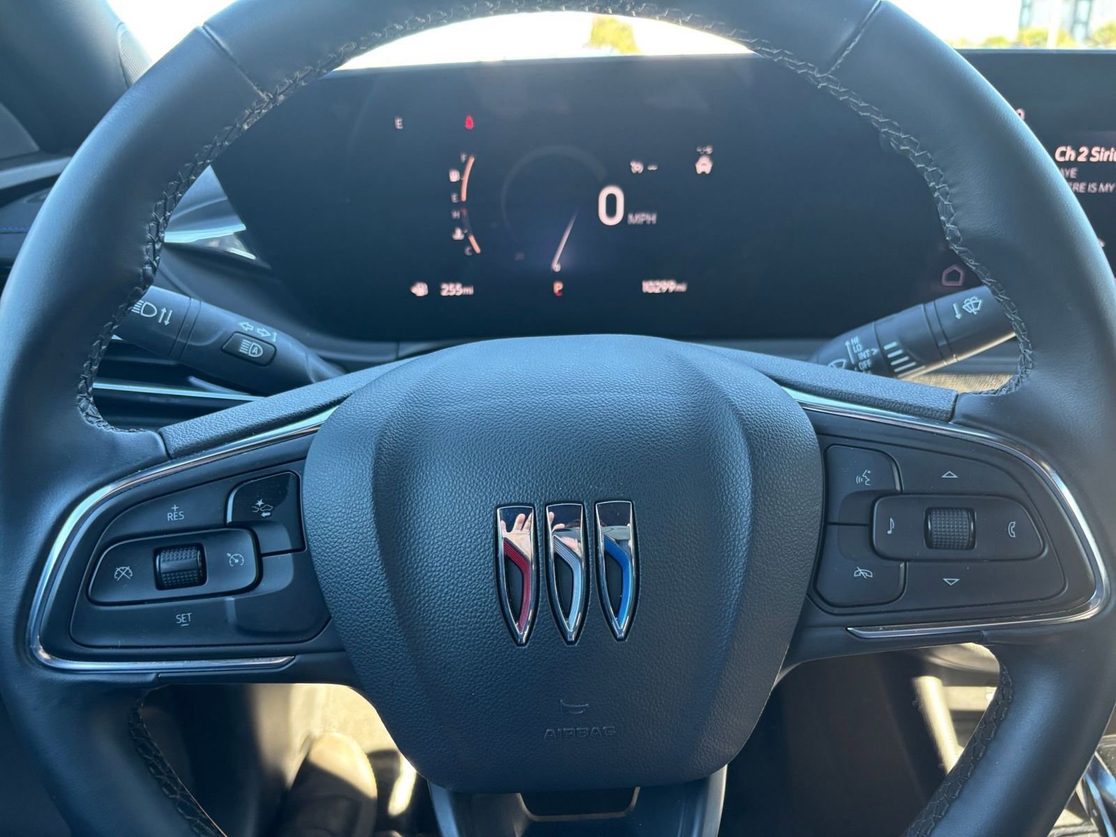 Used 2025 Buick Envista Sport Touring image 28