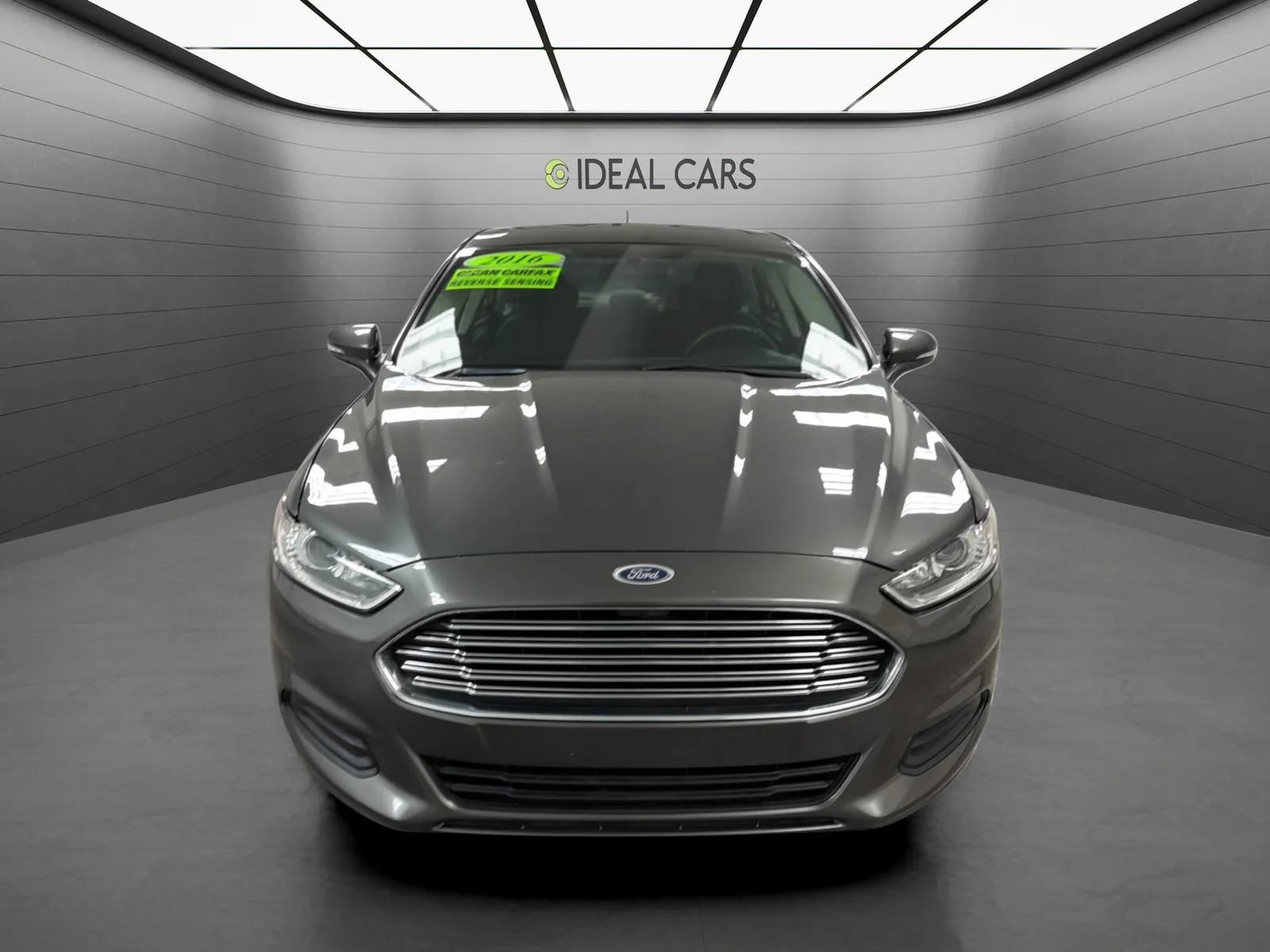 Used 2016 Ford Fusion SE FWD image 2