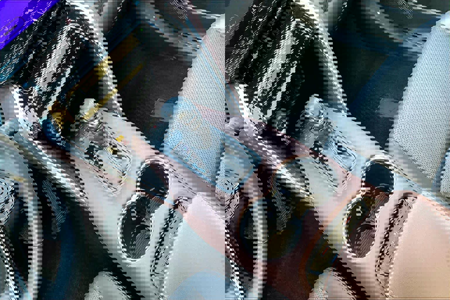 Certified 2024 Toyota Venza Limited AWD/4WD image 17