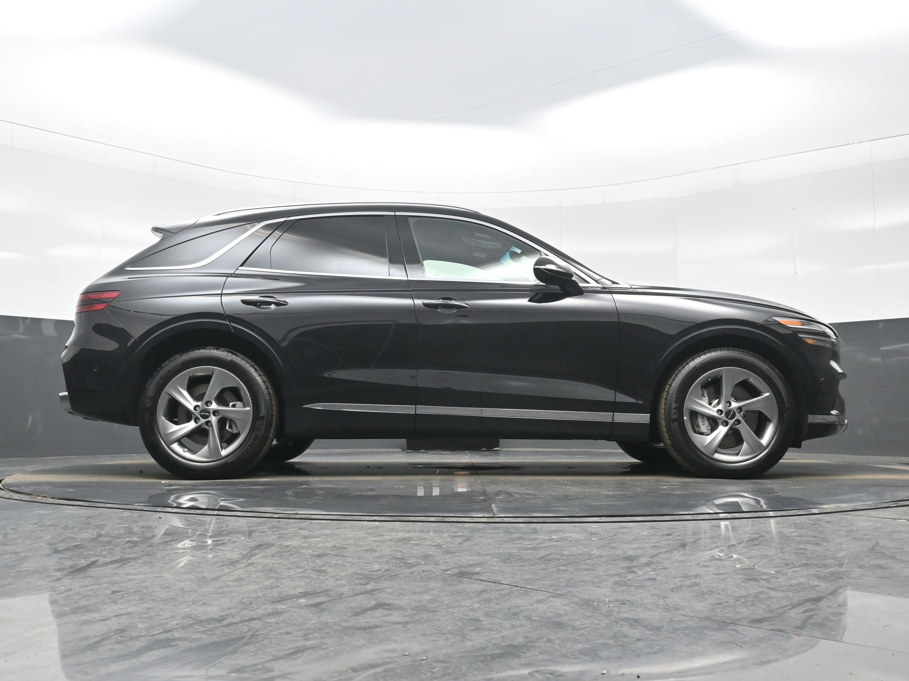 Certified 2026 Genesis GV70 2.5T Advanced image 34