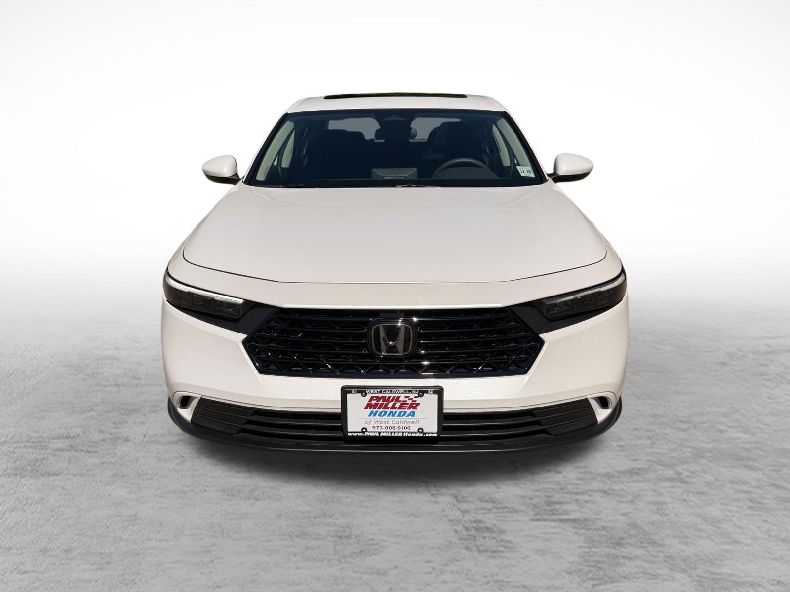 Used 2024 Honda Accord EX image 2