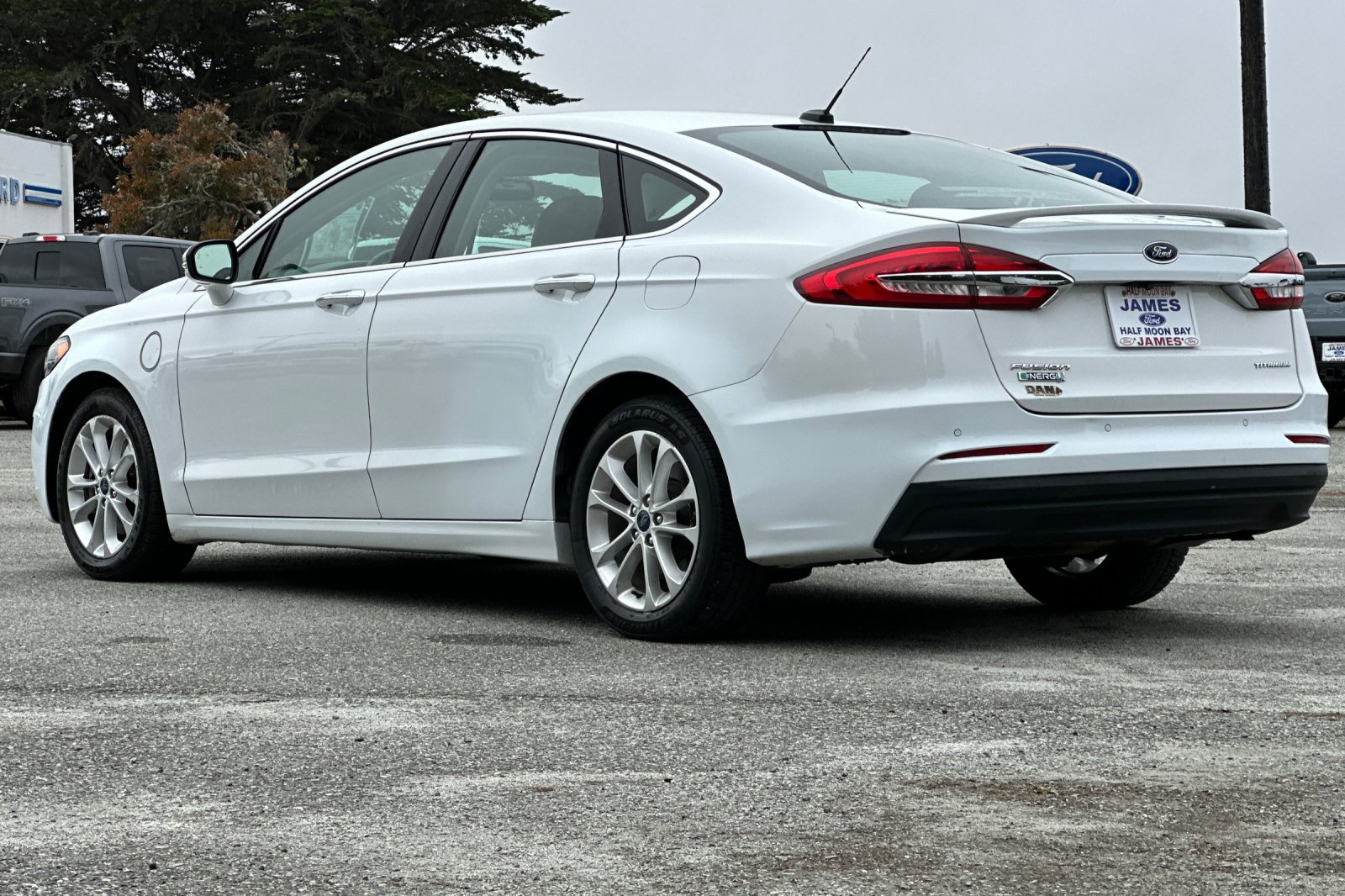 Used 2019 Ford Fusion Energi Titanium FWD image 3
