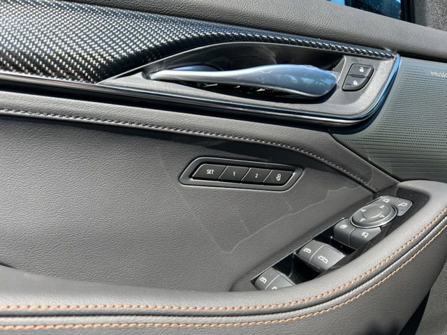 New 2026 Cadillac CT5 V w/ LPO, ONYX Package AWD/4WD image 24