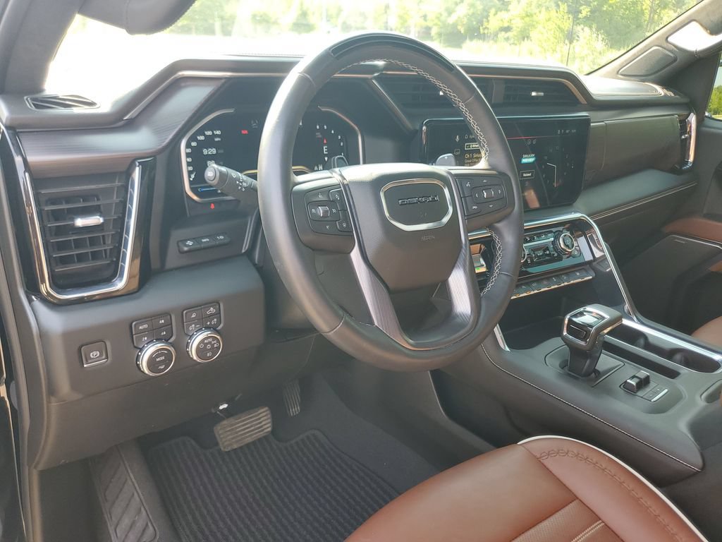 Used 2023 GMC Sierra 1500 Denali Ultimate AWD/4WD image 16