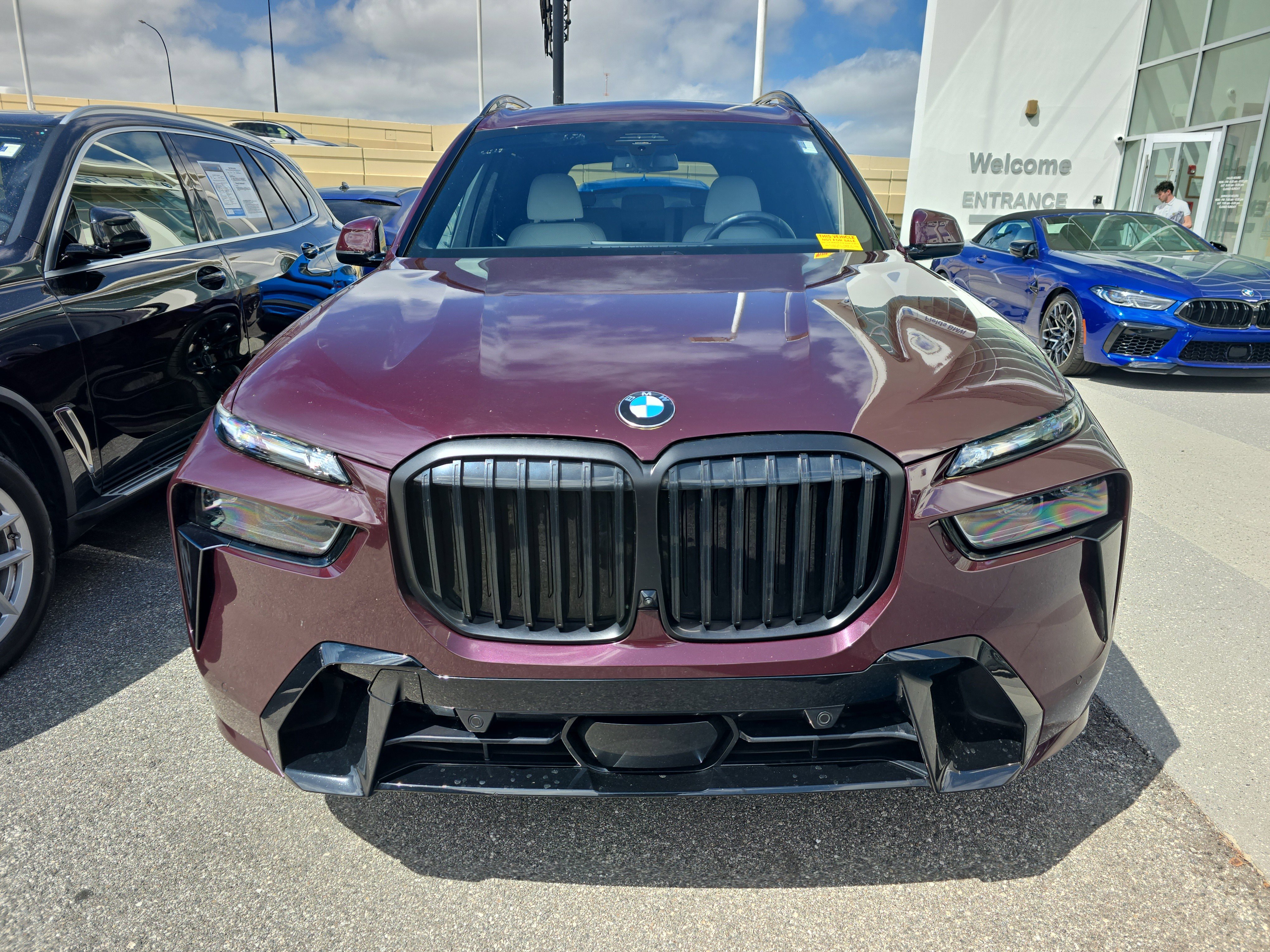 Used 2024 BMW X7 xDrive40i w/ M Sport Package image 2