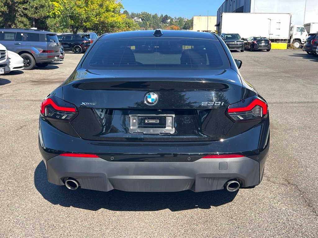 Used 2023 BMW 230i xDrive Coupe w/ Convenience Package AWD/4WD image 10