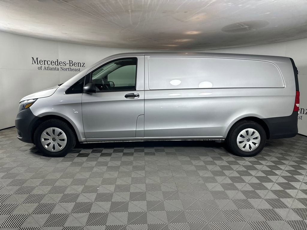 Used 2023 Mercedes-Benz Metris image 4