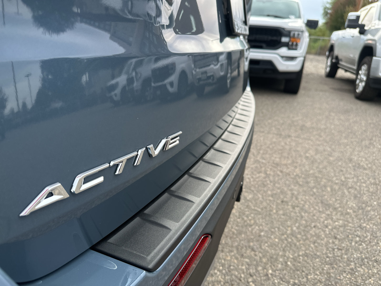 New 2026 Ford Explorer Active w/ Active Comfort Package AWD/4WD image 10