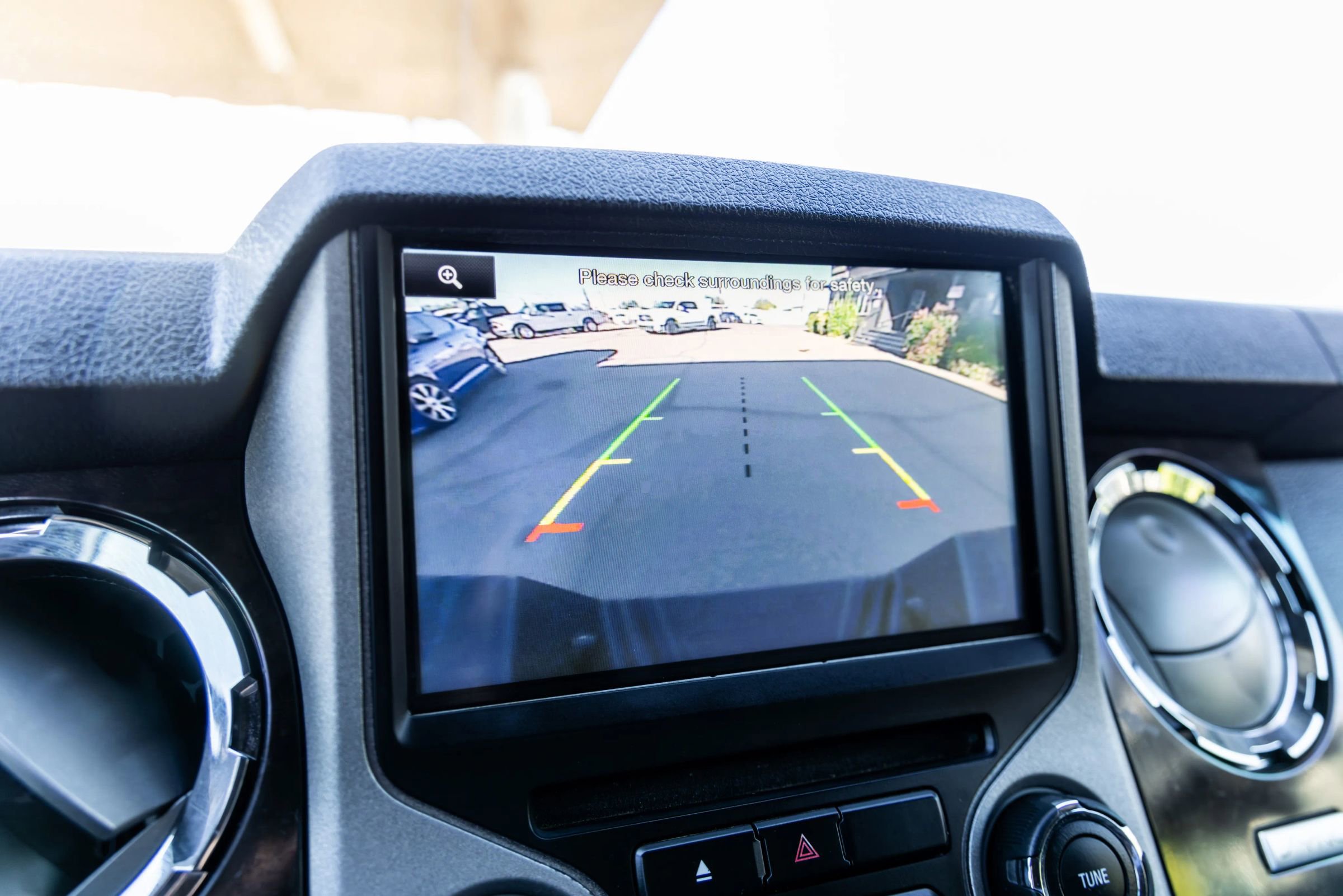 Used 2016 Ford F350 Platinum w/ FX4 Off-Road Package AWD/4WD image 23