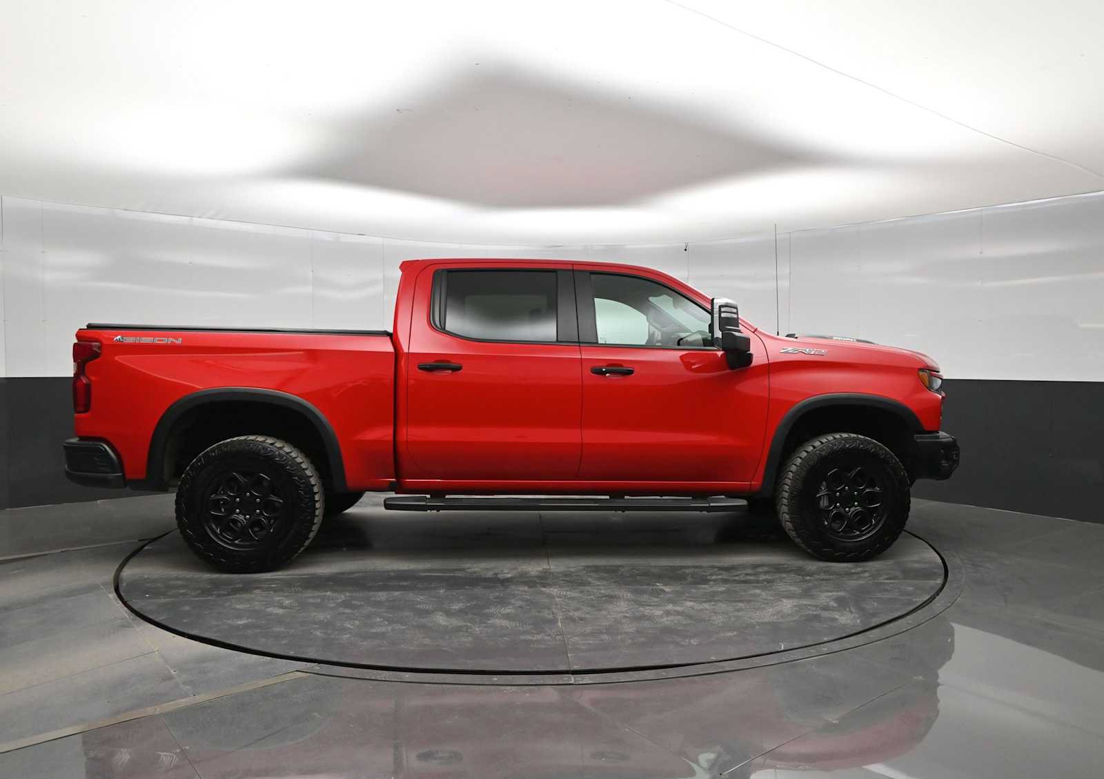 Used 2024 Chevrolet Silverado 1500 ZR2 w/ ZR2 Bison Edition AWD/4WD image 9