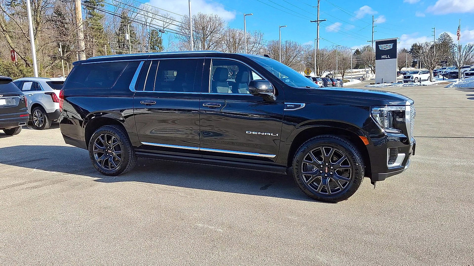 Certified 2023 GMC Yukon XL Denali image 2