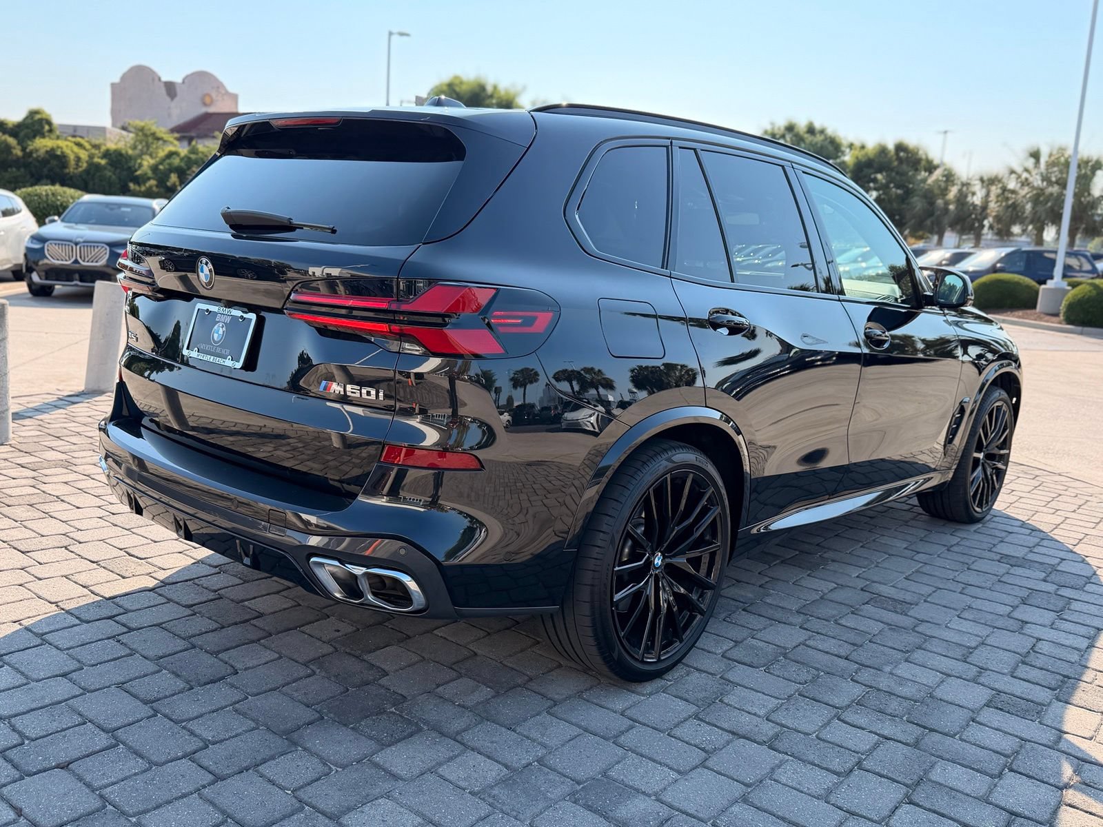 Certified 2025 BMW X5 M60i AWD/4WD image 9