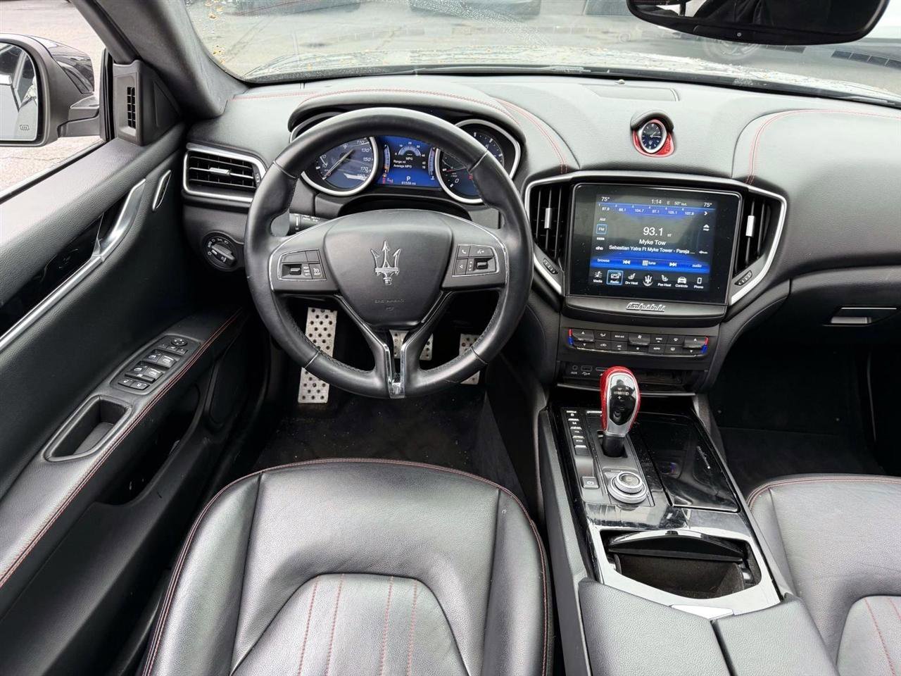 Used 2018 Maserati Ghibli S Q4 AWD/4WD image 12