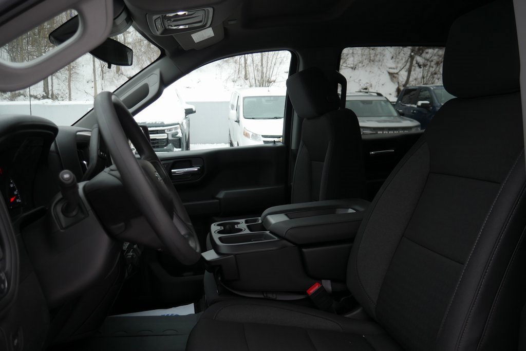 New 2026 Chevrolet Silverado 1500 Custom Trail Boss w/ Dark Appearance Package image 9