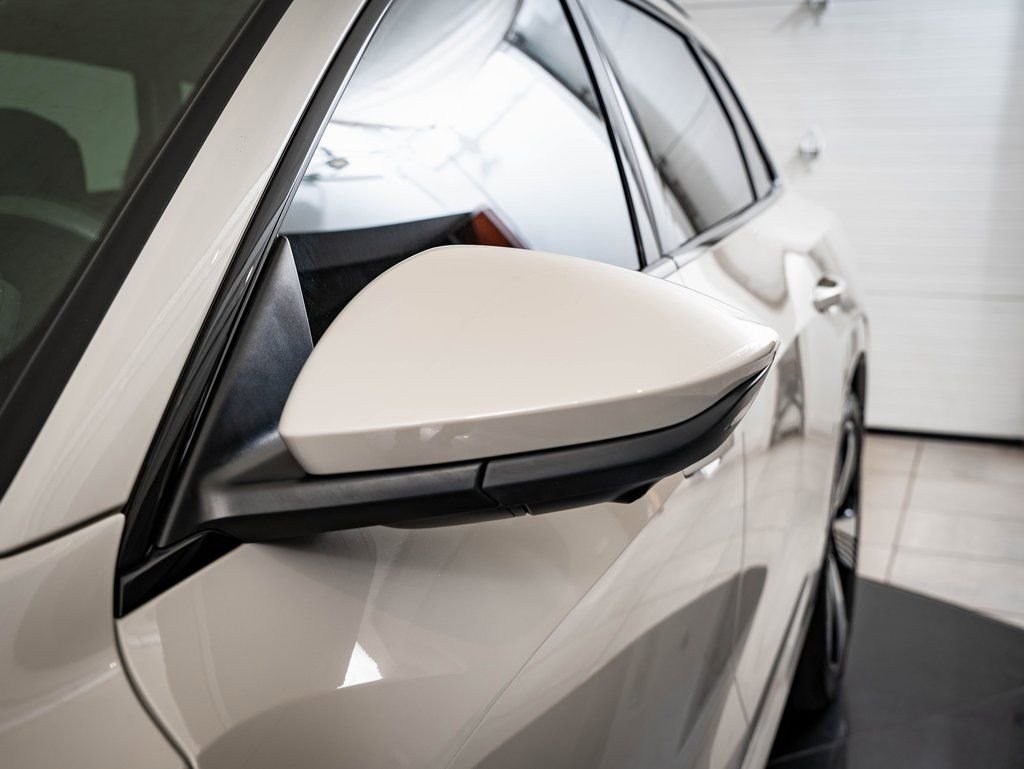 Used 2022 Audi e-tron Premium Plus w/ Premium Plus Package image 15