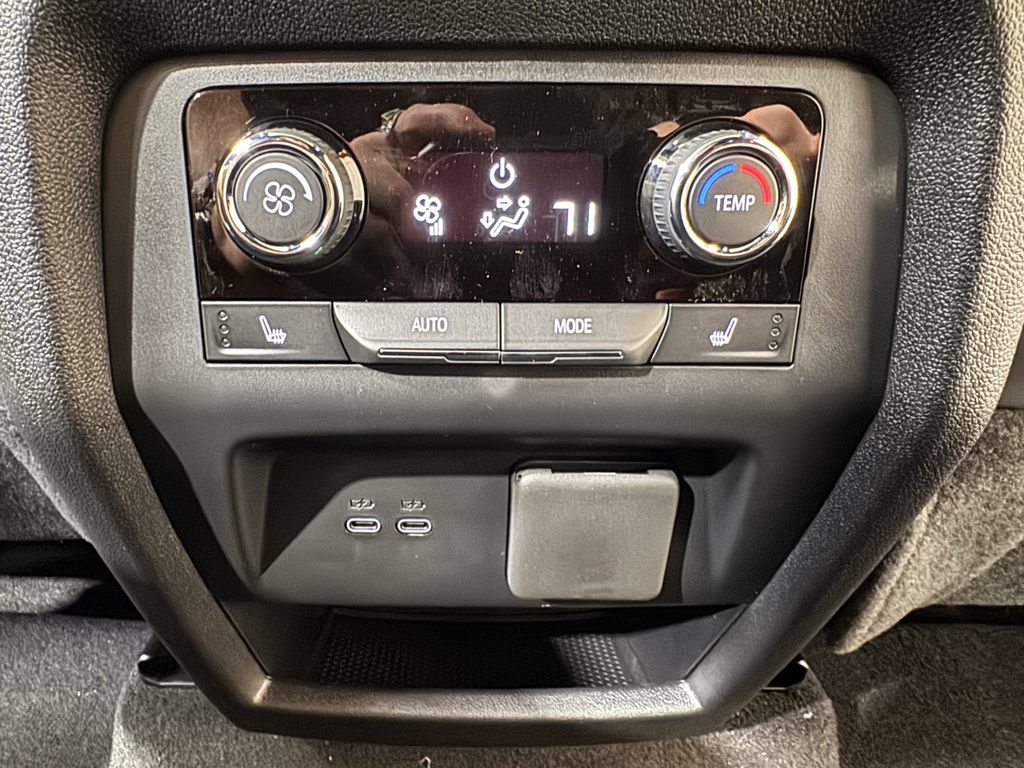 New 2027 Chevrolet Traverse RS AWD/4WD image 13