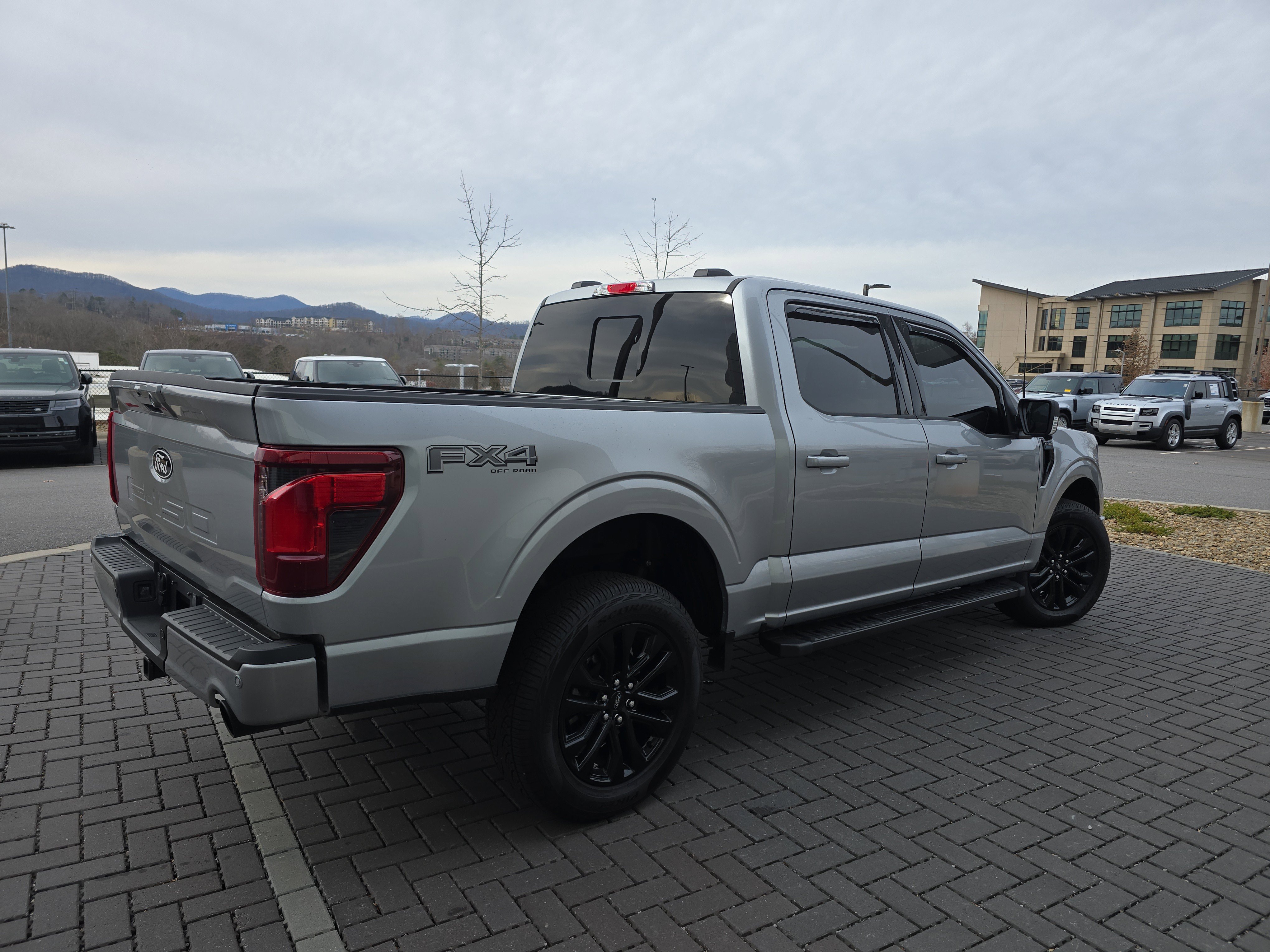 Used 2025 Ford F150 XLT w/ Equipment Group 302A MID image 5
