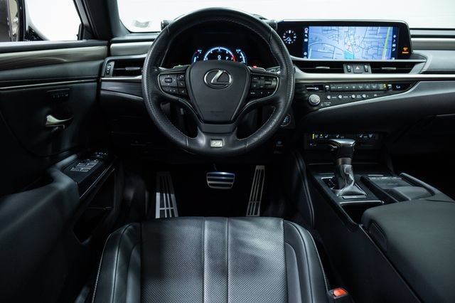 Used 2021 Lexus ES 350 F Sport w/ Accessory Package FWD image 3