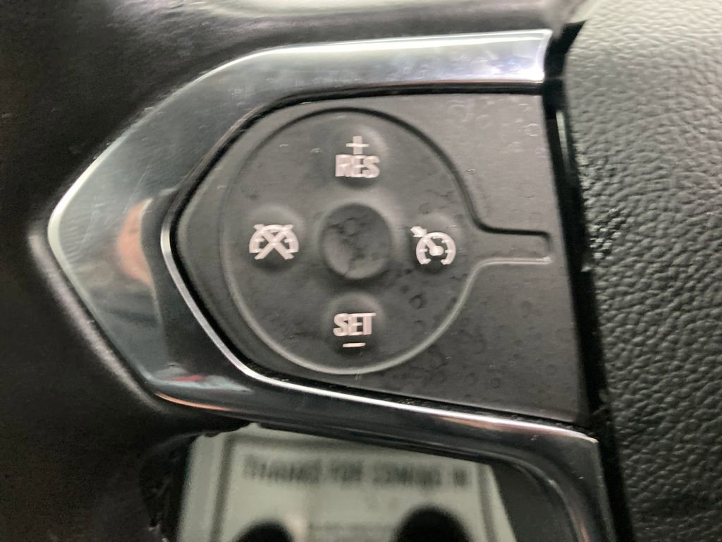 Used 2019 Chevrolet Traverse LT image 37