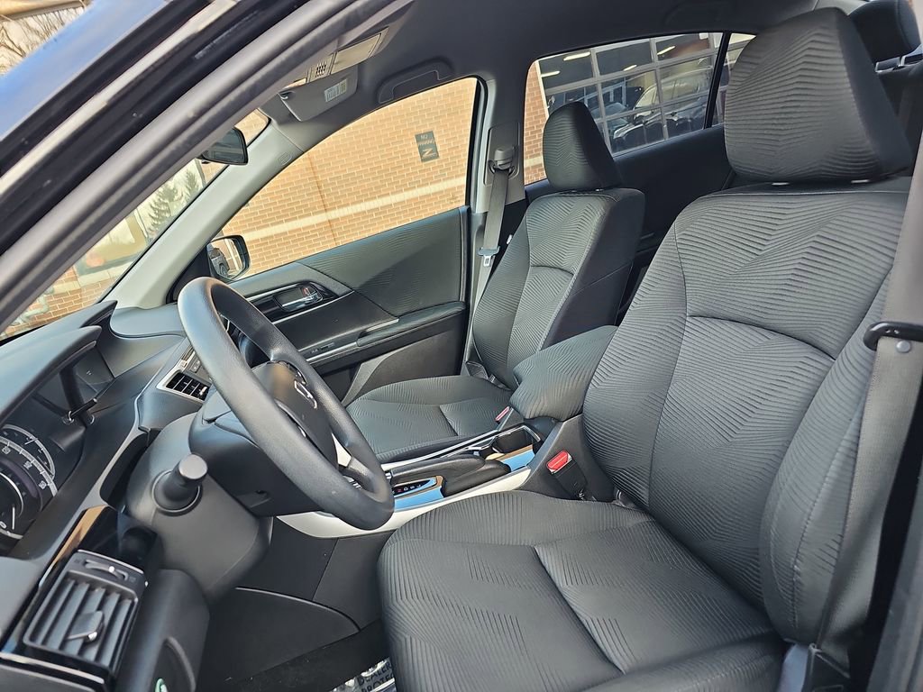 Used 2016 Honda Accord LX image 14