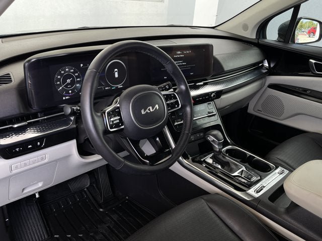 Used 2024 Kia Carnival SX Prestige FWD image 11