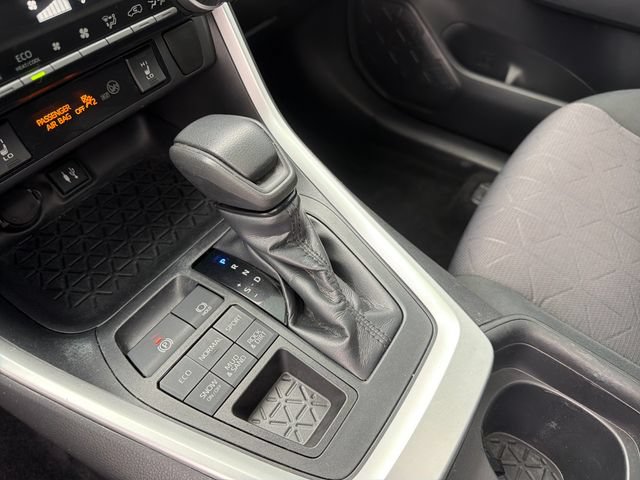 Used 2019 Toyota RAV4 XLE w/ Convenience Package AWD/4WD image 23