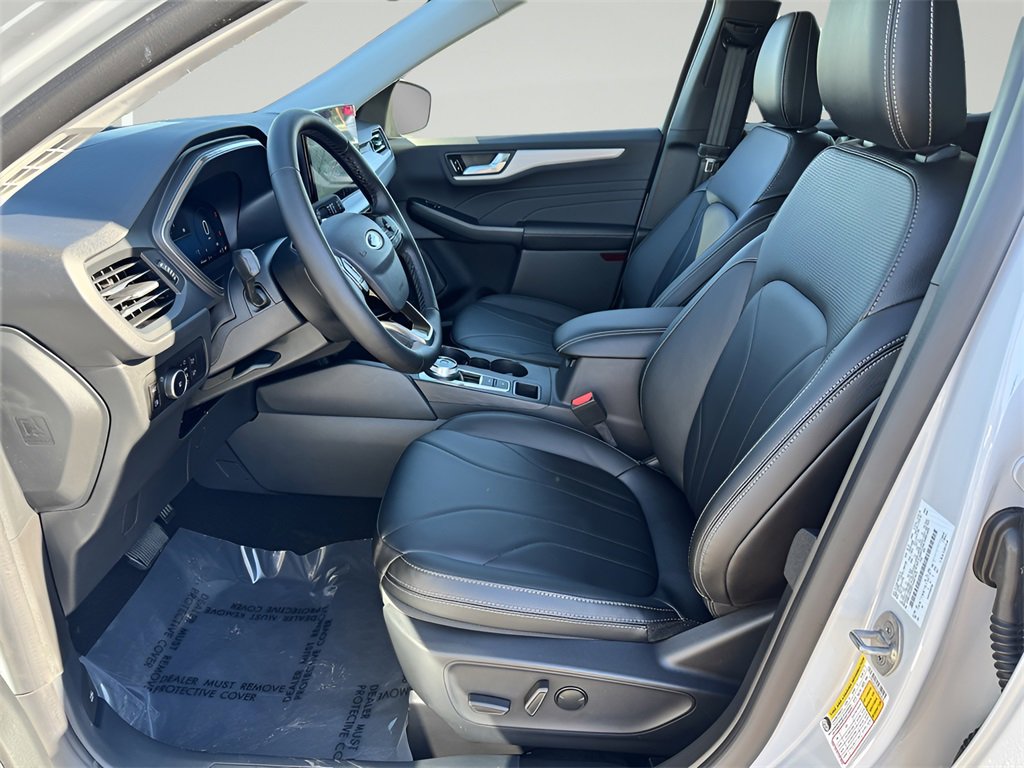 New 2026 Ford Escape Platinum w/ Premium Technology Package image 9