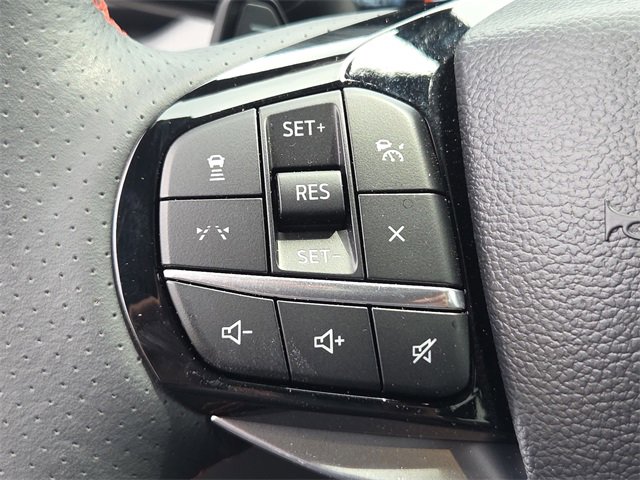 Used 2025 Ford Explorer ST image 24