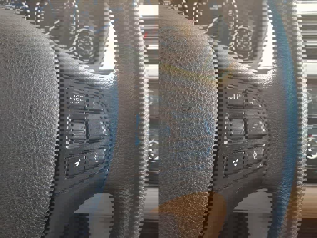 Used 2018 BMW 320i xDrive Sedan w/ Convenience Package image 16