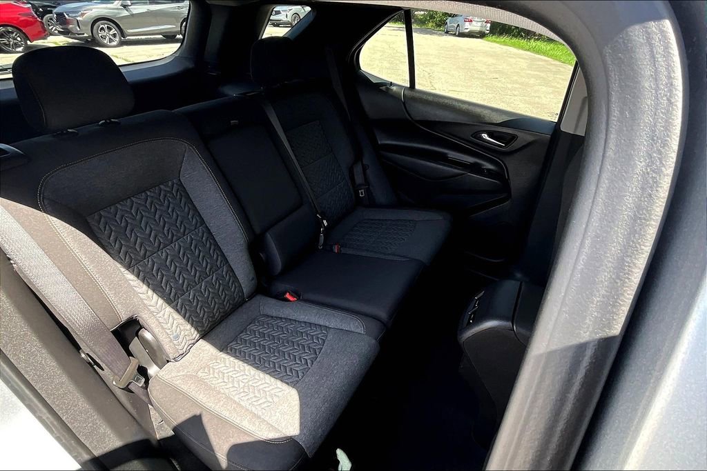Used 2023 Chevrolet Equinox LT w/ Driver Convenience Package AWD/4WD image 38