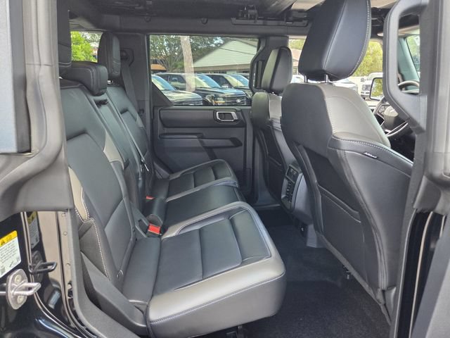 Used 2025 Ford Bronco Outer Banks AWD/4WD image 17