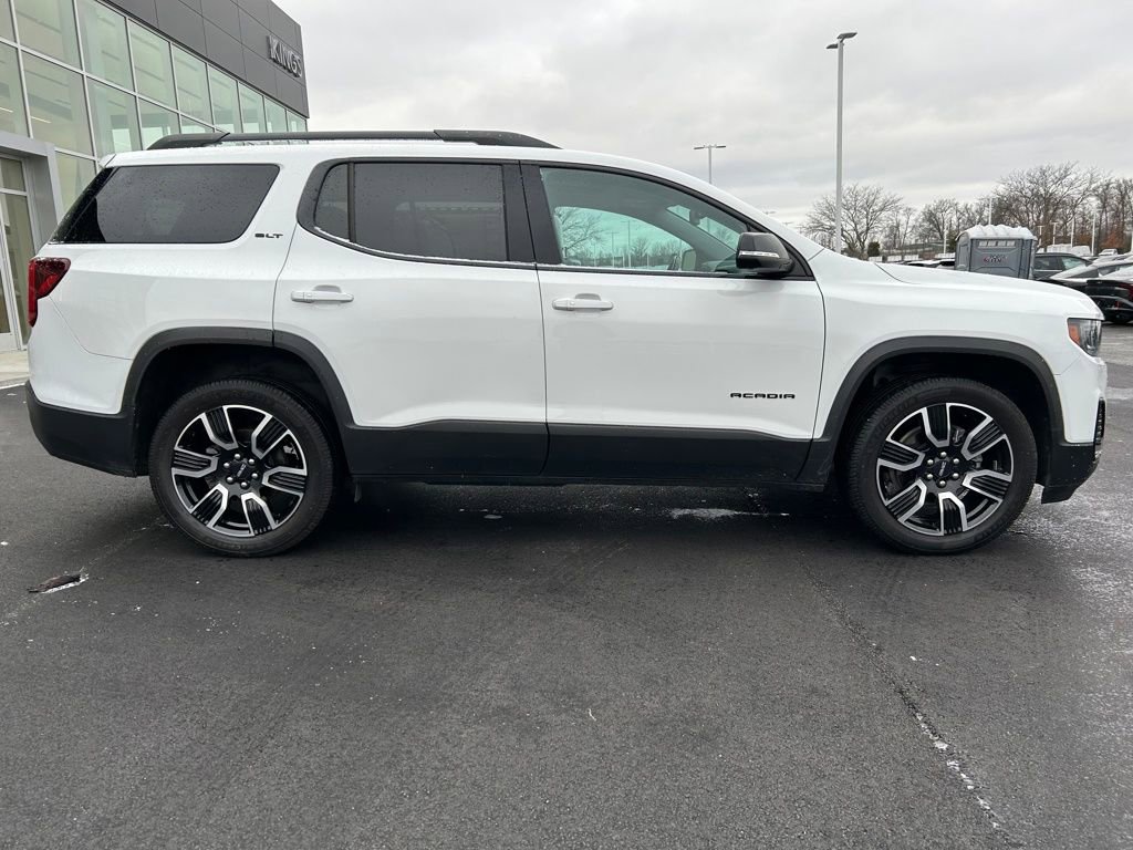 Used 2021 GMC Acadia SLT w/ Elevation Edition image 8
