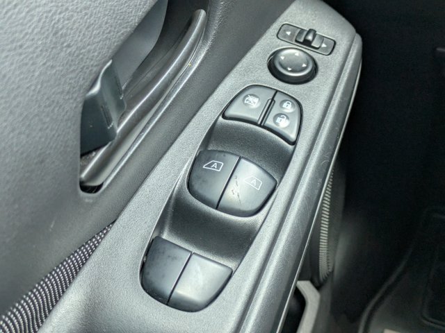 Used 2020 Nissan Kicks S FWD image 19