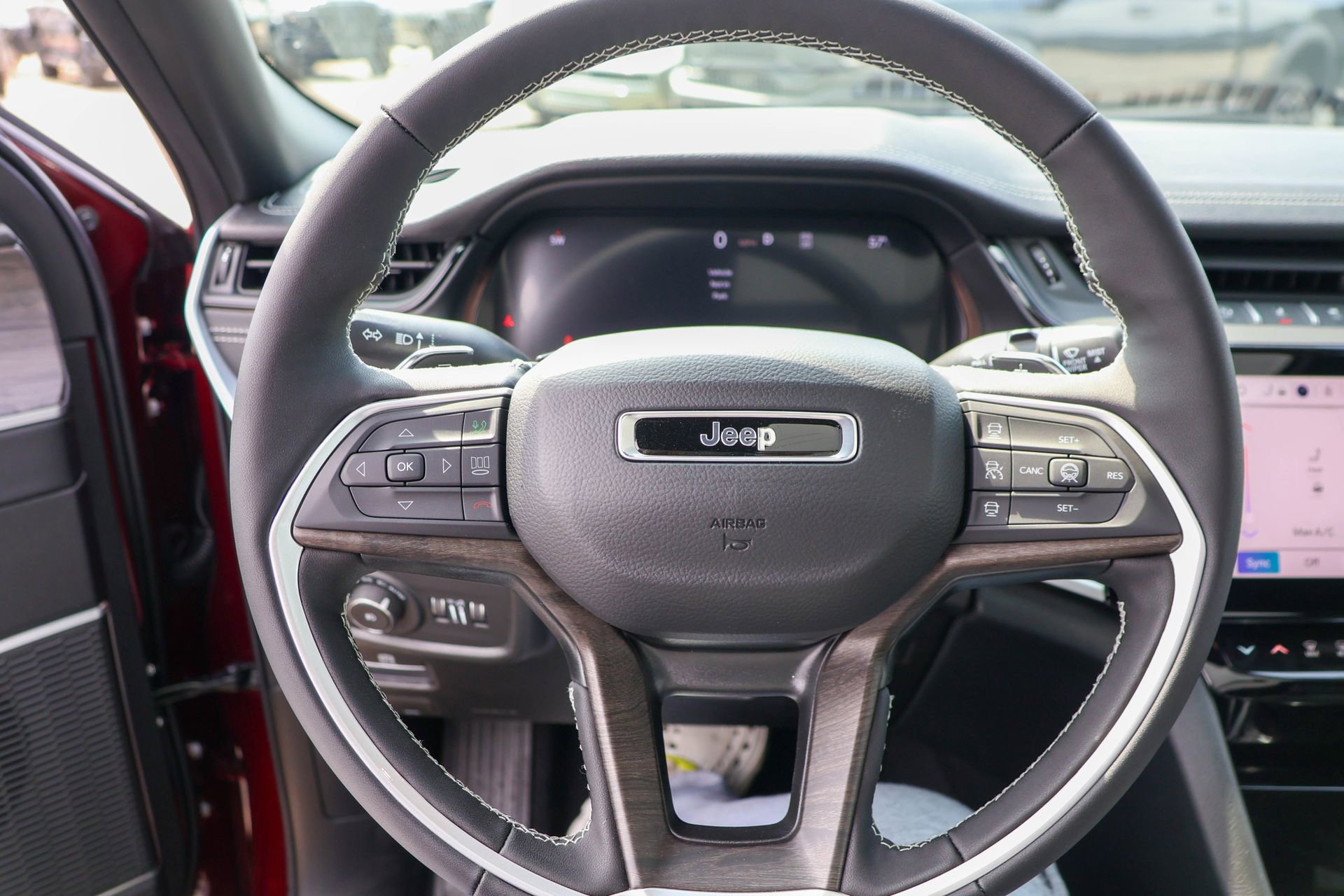 New 2026 Jeep Grand Cherokee Limited image 28