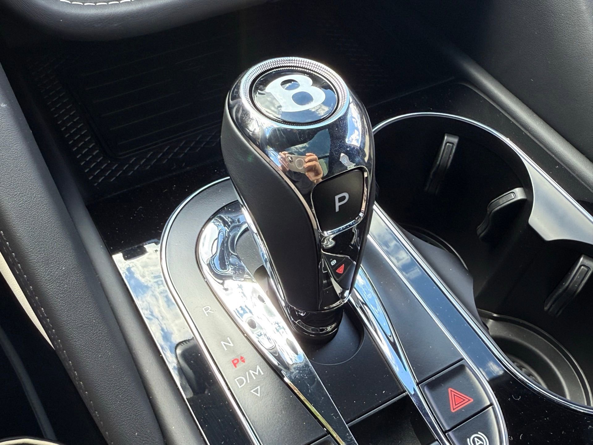 New 2025 Bentley Bentayga image 43