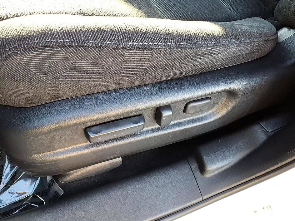 Used 2022 Honda Pilot Sport image 16