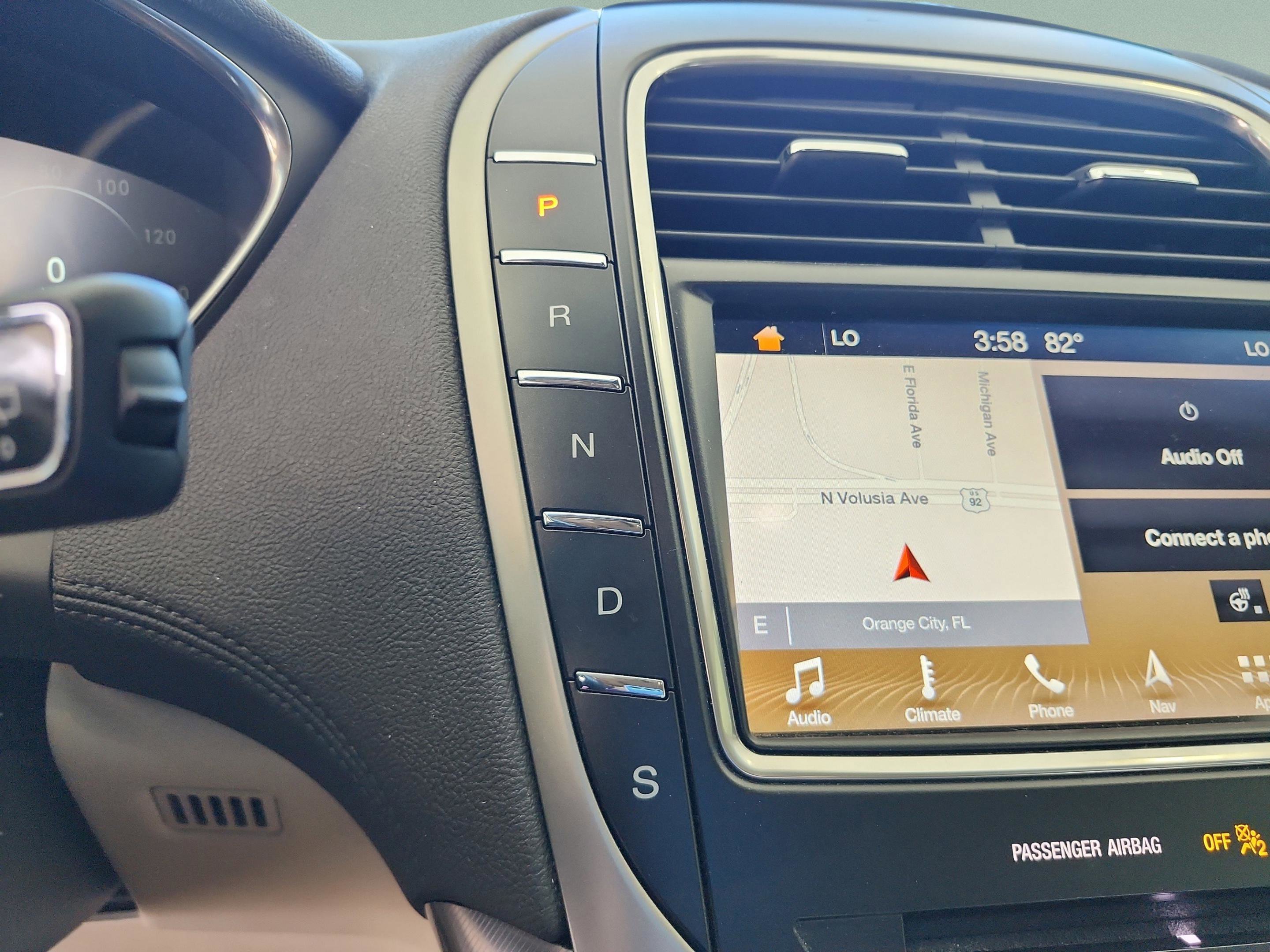 Used 2019 Lincoln Nautilus Reserve image 16