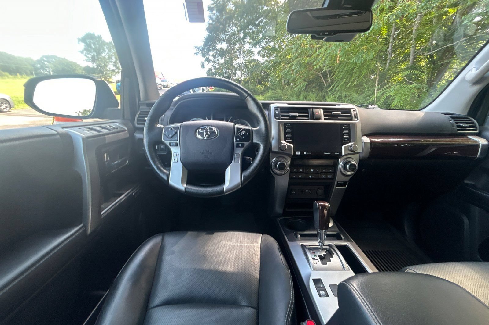 Used 2023 Toyota 4Runner Limited AWD/4WD image 14