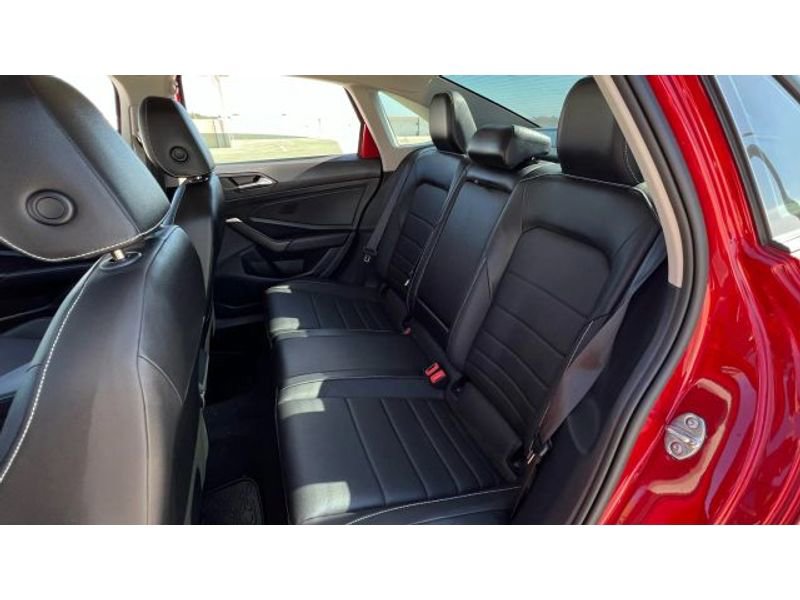 Used 2023 Volkswagen Jetta SE image 22