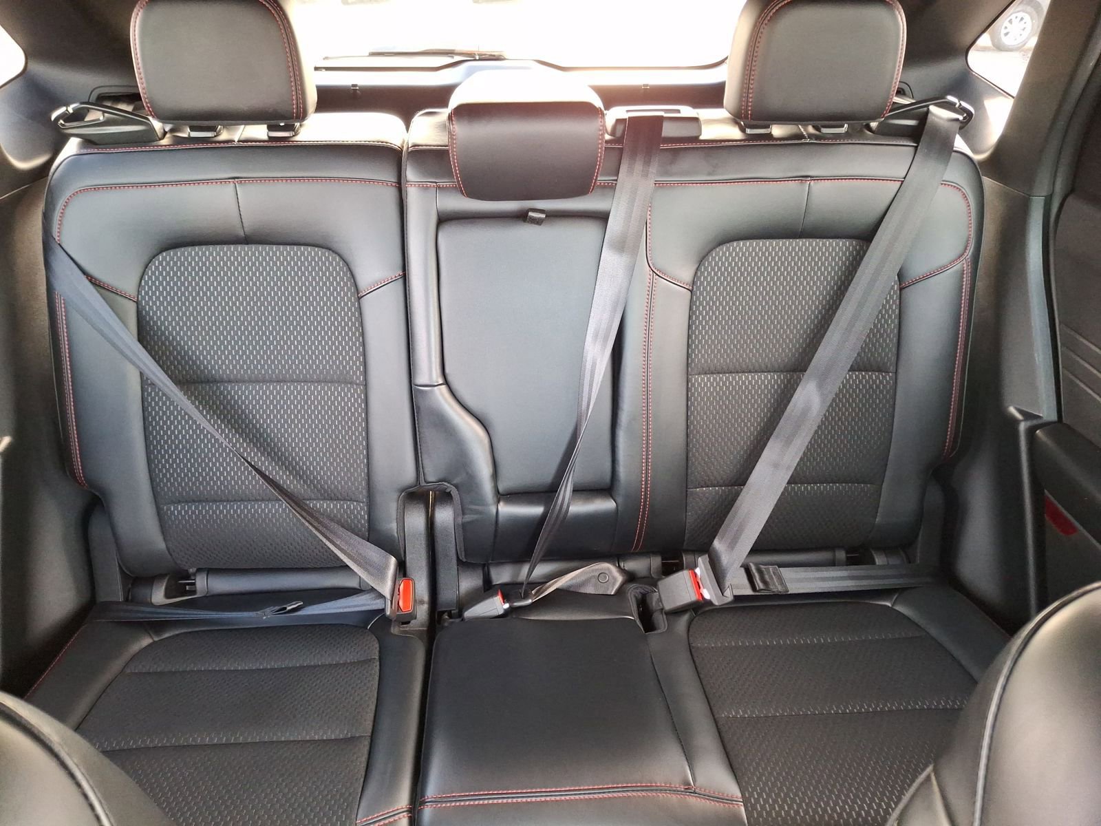 Used 2025 Ford Escape ST-Line image 24