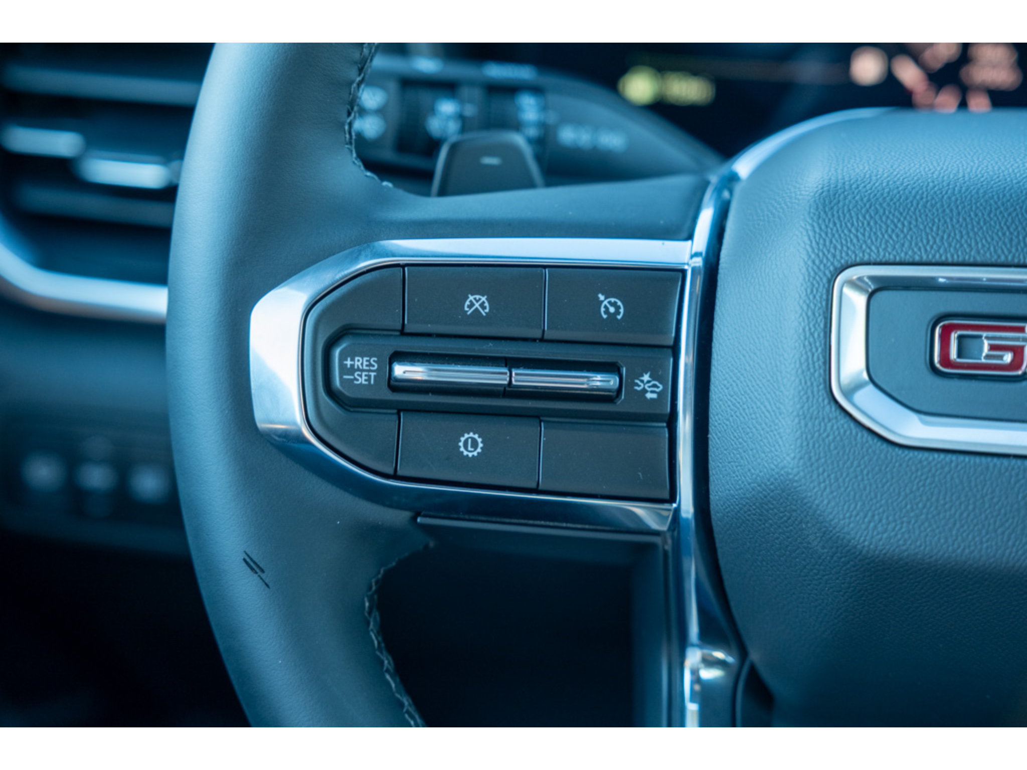 New 2027 GMC Terrain Elevation w/ Elevation Premium Package FWD image 18