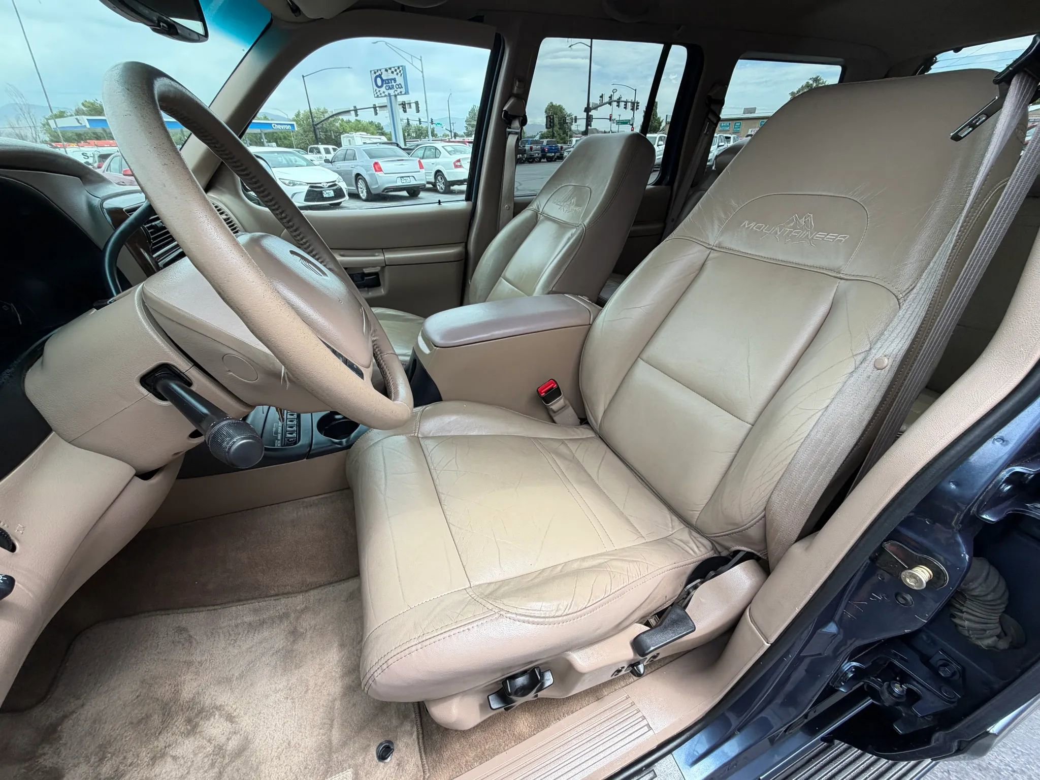 Used 2000 Mercury Mountaineer 2WD V8 image 9