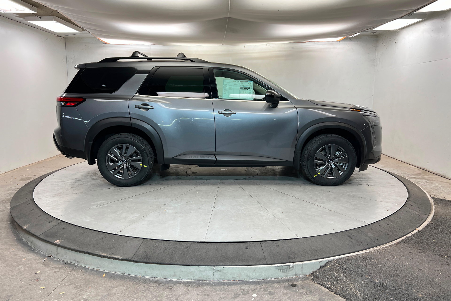 New 2026 Nissan Pathfinder SV image 6